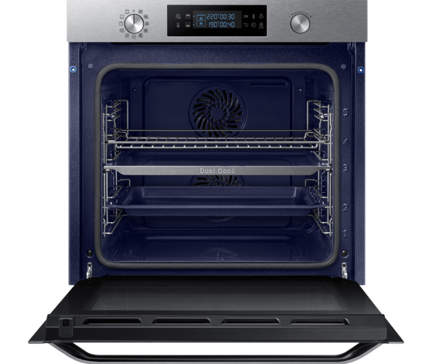 Dankzij de pyrolyse functie op de Samsung NV75K5571BS reinigt de oven zichzelf via een speciaal pyrolyse programma
