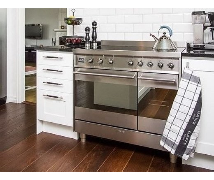 De Smeg C92IPX8 heeft een strak design welke fraai geintegreerd kan worden in vrijwel iedere keuken