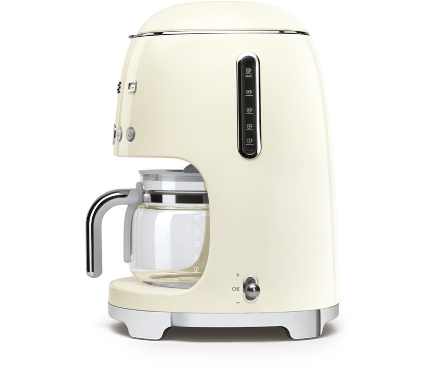 De Smeg DCF02CREU heeft een water indicator aan de zijkant