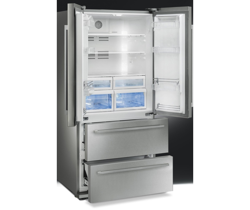 Het interieur van het koelgedeelte van de Smeg FQ55FXE1