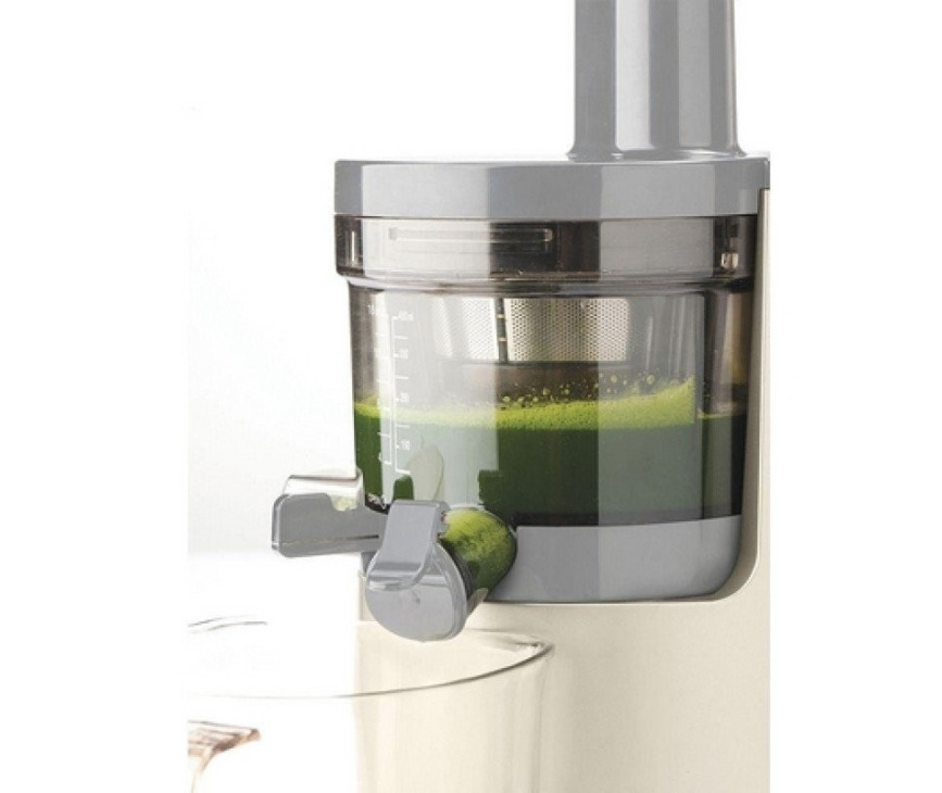 Smeg SJF01CREU slow juicer