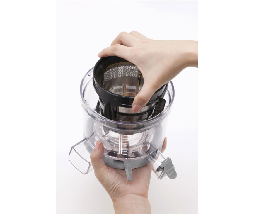 Smeg SJF01PBEU slow juicer