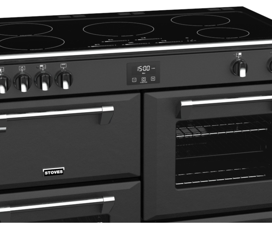 De bediening van het kookgedeelte van het Stoves Stoves Richmond DX S1100Ei CB Ant antraciet inductie fornuis zit bovenop