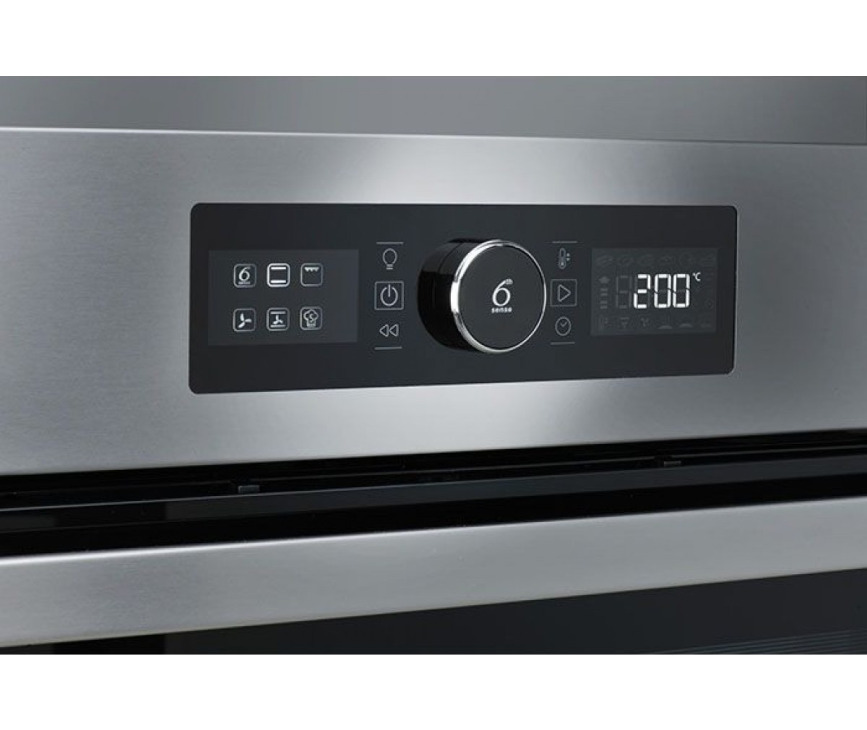 Het bedieningspaneel van de Whirlpool AKZ6270IX inbouw oven rvs
