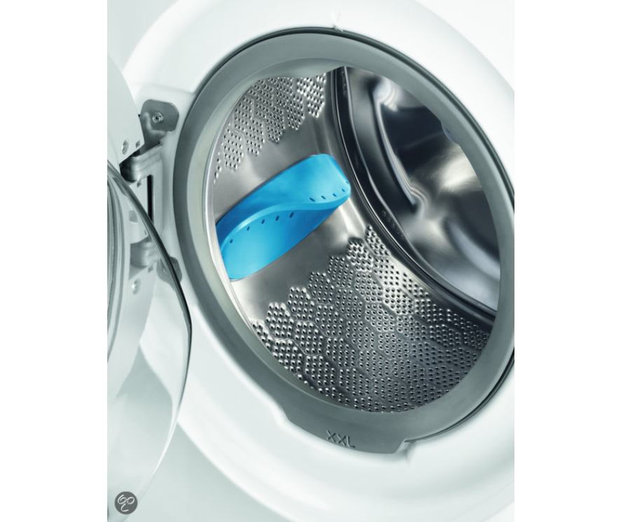 De Zanussi ZWF81663W wasmachine heeft een ruime 8 kg. trommel
