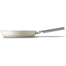 Foto van de Smeg FPF2802CRM koekenpan afgebeeld in de kleur creme