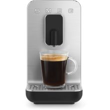 Smeg BCC01BLMEU volautomatische koffiemachine - mat zwart - retro jaren 50