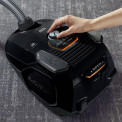 AEG VX7-2-EB-L zwarte stofzuiger met parketborstel en turbozuigmond 