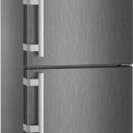 De Liebherr CNPbs3758 koelkast BlackSteel is uitgerust met een touchdisplay ter bediening aan de voorzijde