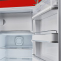 Bovenin ziet u het vriesvak van de Smeg FAB28RDMC5 koelkast Multicolor