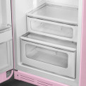 Het interieur van de Smeg FAB30LPK5 is sterk verbeterd en voorzien van een LED lichtzuil