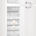 Een fractie van het interieur van de Smeg FAB50RWH5 koelkast wit