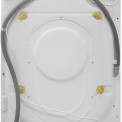 De achterzijde van de Indesit IWDC 6145 (EU) heeft de aan-, afvoer en elektra aansluiting