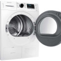 De Samsung DV80K6010CW is standaard rechtsdraaiend, maar de draairichting kan desgewenst omgezet worden