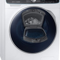 Met AddWash in de Samsung WW80M76NN2M wasmachine kunt u later nog bijvullen