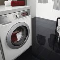 De AEG L89496NFL OkoMix wasmachine behoort dankzij het OkoMix en OkoInverter concept tot de zuinigste wasautomaat in de markt.