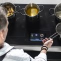 Ook de pangrootte wordt herkend bij de Atag HI39671TF kookplaat inductie inbouw