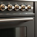 De Boretti VFP94ANDF heeft een Puro ovendeur en is uitgevoerd in de kleur antraciet.