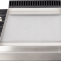 Middenin het kookgedeelte is de fry-top bakplaat geplaatst. De Boretti VFPNO93IX is daarmee zeer veelzijdig in gebruik.