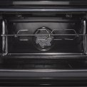 De oven van de Boretti VPI93IX beschikt over een draaispit. Ideaal voor een lekker kippetje