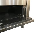 Praktisch is de opbergruimte onder de oven welke toegankelijk is door middel van een klep