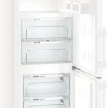 De Liebherr CBN4815 koelkast wit is beschikt over BioFresh voor uw verswaren