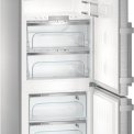 De Liebherr CBNPes4858 koelkast rvs heeft een bedieningspaneel voorop