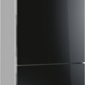 De Liebherr CBNPgb4855 koelkast glas zwart is uitgerust met volledig vlakke zwart glazen deuren