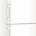 De Liebherr CN3515 koelkast wit heeft volledig vlakke deuren