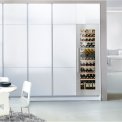 De Liebherr EWTdf3553-26 wijn koelkast is te integreren in uw keuken