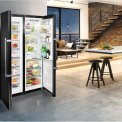 De Liebher SBSbs8673 side-by-side koelkast - blacksteel is een echte designkast
