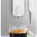 Smeg BCC02WHMEU volautomatische koffiemachine - mat wit - retro jaren 50