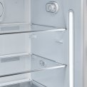 De handige LED strips voor helder zicht in de Smeg FAB28RDBB5 koelkast