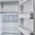 De deurbakken van de Smeg FAB28RDTP5 koelkast zijn zeer luxe afgewerkt
