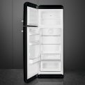 De Smeg FAB30LBL5 is een linksdraaiende koelkast met een apart vriesvak boven