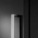De combinatie van de vlakke deur, de kleur zwart en de bijpassende greep geven de Bauknecht KR PLATINUM SW een strak design