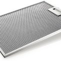 De metalen vetfilters van de Bosch DWB098E50 afzuigkap wand zijn uitwasbaar