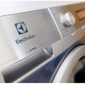 Electrolux WE170P semiprofessionele wasmachine met afvoerpomp