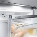 Dankzij NoFrost hoeft u de Liebherr CBNes5778 koelkast met BioFresh nooit meer te ontdooien