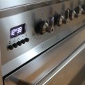 De digitale programmeerklok maakt het mogelijk de oven van de Smeg C7GMXNL8 te voorzien van begin en eindtijd
