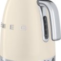 De Smeg KLF04CREU waterkoker creme heeft een inhoud van 1,7 liter