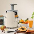 Smeg SJF01CREU slow juicer