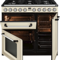 Foto van het SMEG fornuis TR93CNLK uitgevoerd met geopende deuren.