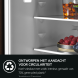 AEG TC7CS181DF koelkast binnenwand detail met gerecycled-plastic bekleding en vers fruit op glasplaat