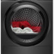 AEG TE7ONYX warmtepompdroger vooraanzicht met geopende deur, gevuld met rode en witte wassen