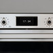 Bovenpaneel Bertazzoni FPRO6117CTX3 met twee draaiknopen, digitaal display en CLEAN-functies