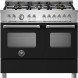 Bertazzoni MAS106L2ENET2 fornuis vooraanzicht met 6 gasbranders, bedieningsknoppen en dubbele ovens