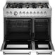 Bertazzoni MAS96L2EXT2 fornuis met geopende ovendeuren en uitgetrokken grillpannen
