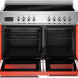 Bertazzoni PRO105I2EART2 fornuis met geopende ovendeuren, zichtbare roosters en uitschuifbare rode pannen