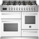 Bertazzoni PRO106L3EBIT2 fornuis vooraanzicht met 6 gasbranders, bedieningsknoppen en twee ovens